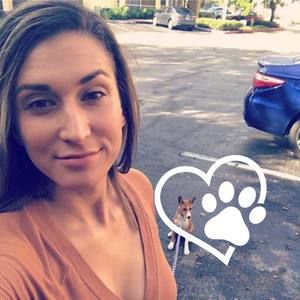 Meet your Posher, Carrie